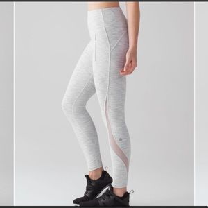 Lululemon Invigorate 7/8 Tight